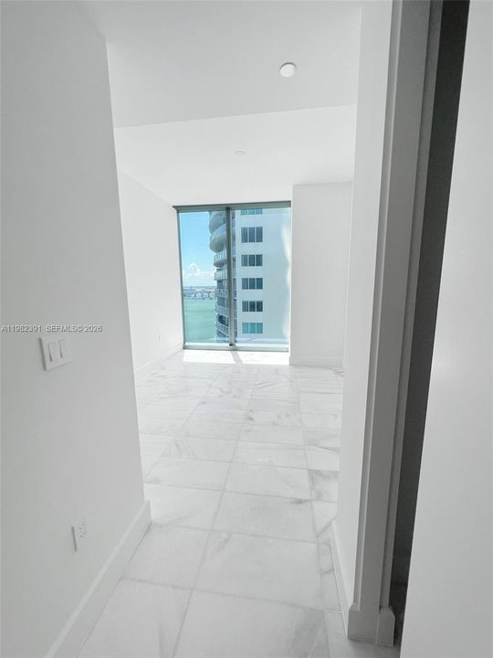 Recently Rented: $12,000 (2 beds, 2 baths, 1732 Square Feet)