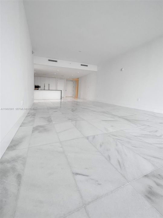 Recently Rented: $12,000 (2 beds, 2 baths, 1732 Square Feet)