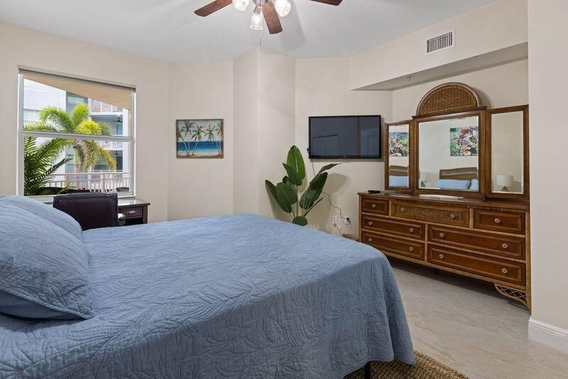 Guest room II