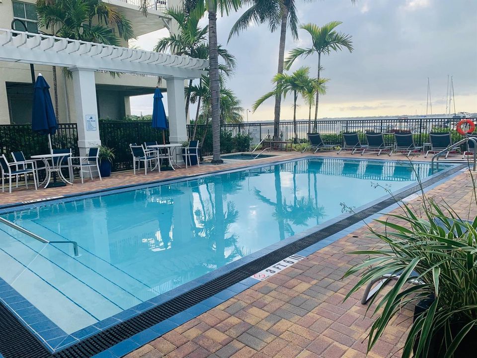 Pool Main