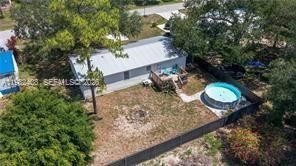 Recently Sold: $214,000 (3 beds, 2 baths, 1404 Square Feet)
