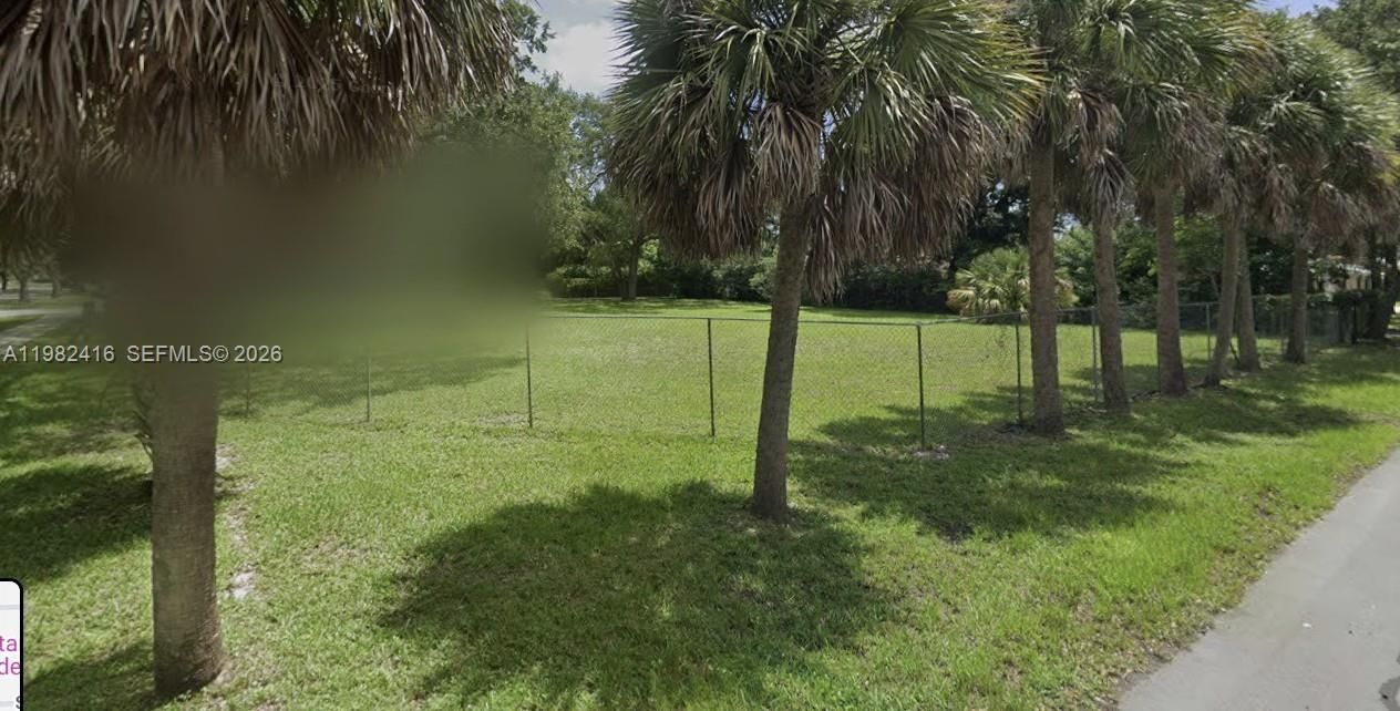 待售: $415,000 (0.20 acres)