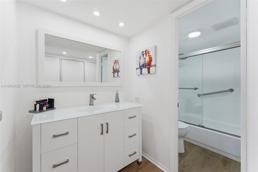 Activo con contrato: $829,000 (2 camas, 2 baños, 1311 Pies cuadrados)