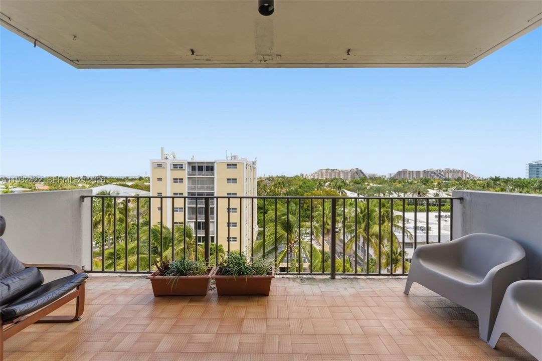 Activo con contrato: $829,000 (2 camas, 2 baños, 1311 Pies cuadrados)