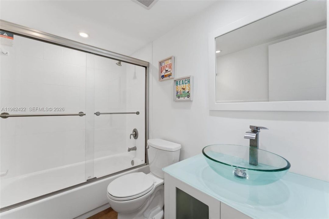 Activo con contrato: $829,000 (2 camas, 2 baños, 1311 Pies cuadrados)