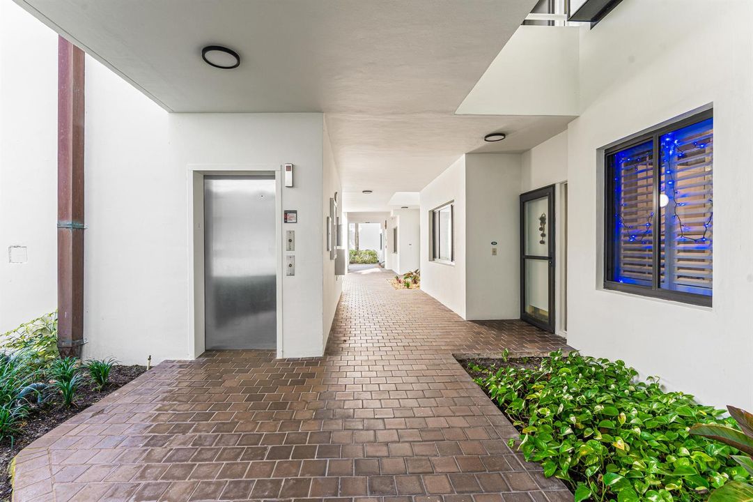 004-200WaterwayRoad-104-Tequesta-FL-3346