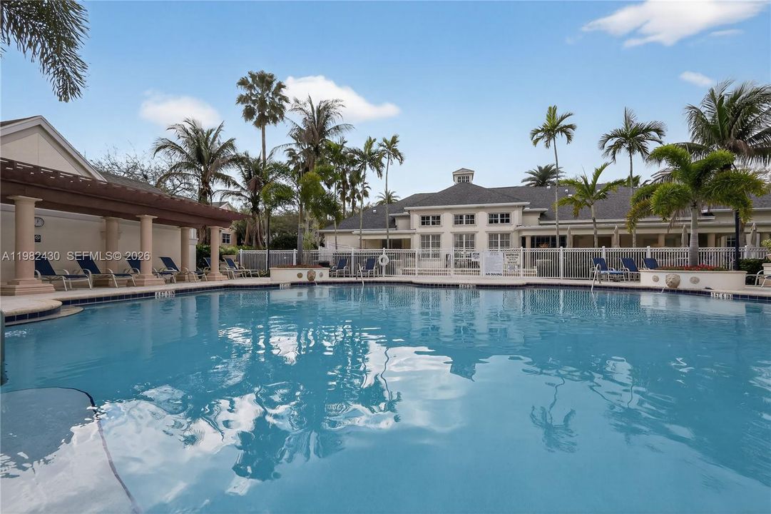 На продажу: $495,000 (3 спален, 2 ванн, 1741 Квадратных фут)