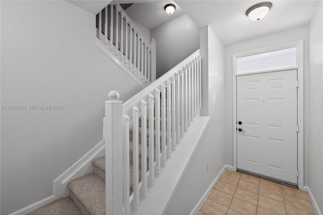 На продажу: $495,000 (3 спален, 2 ванн, 1741 Квадратных фут)