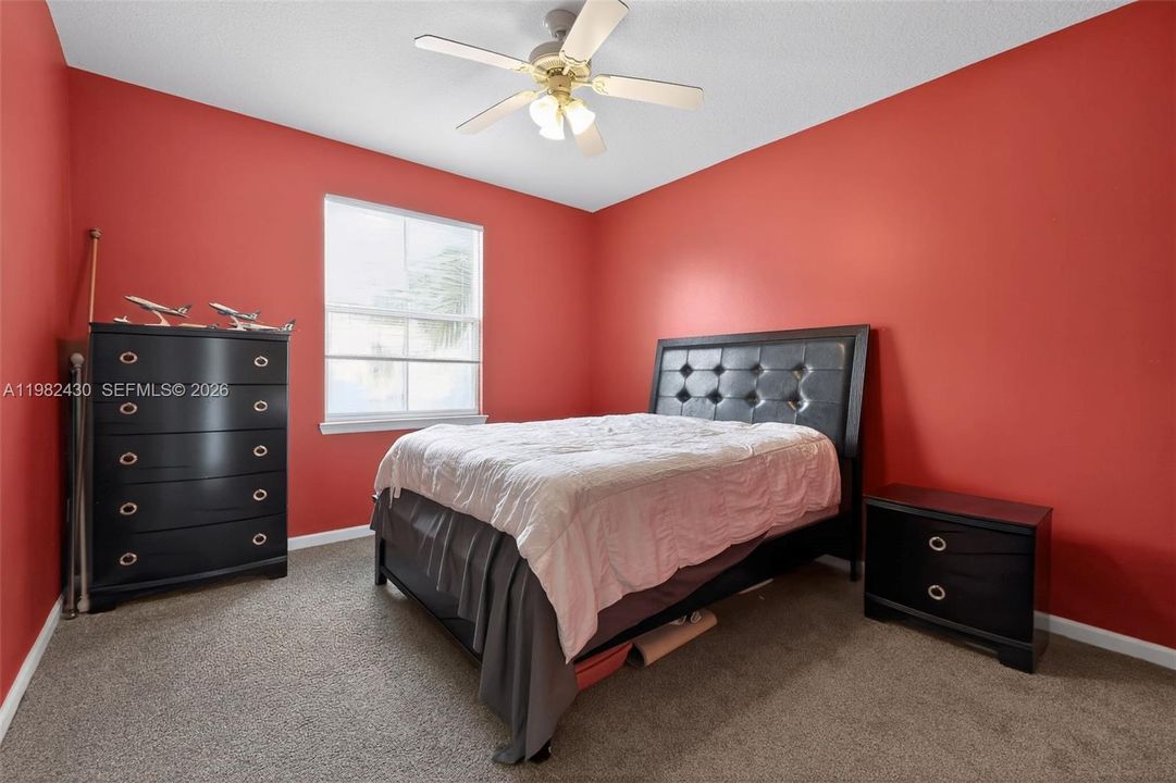 На продажу: $495,000 (3 спален, 2 ванн, 1741 Квадратных фут)