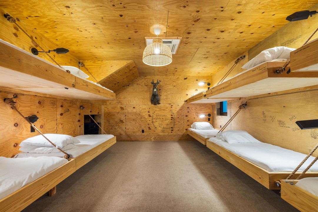 Bunk room