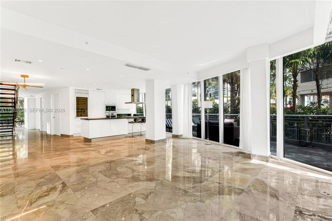 For Sale: $1,295,000 (4 beds, 4 baths, 2414 Square Feet)