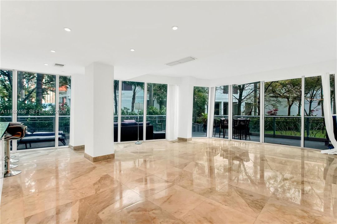 For Sale: $1,295,000 (4 beds, 4 baths, 2414 Square Feet)