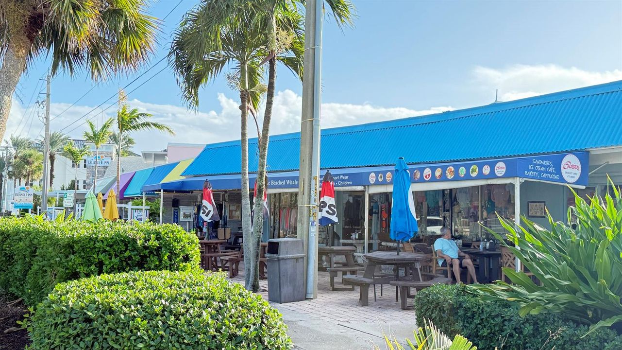 DOWNTOWN VERO BEACH