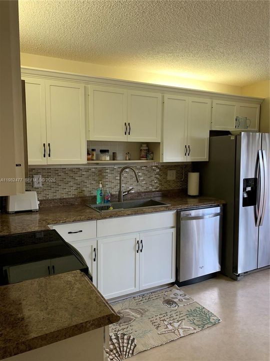 For Rent: $1,950 (2 beds, 2 baths, 1026 Square Feet)