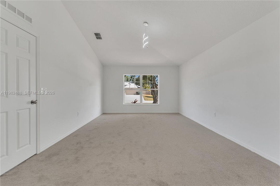 En Venta: $450,000 (4 camas, 2 baños, 2238 Pies cuadrados)