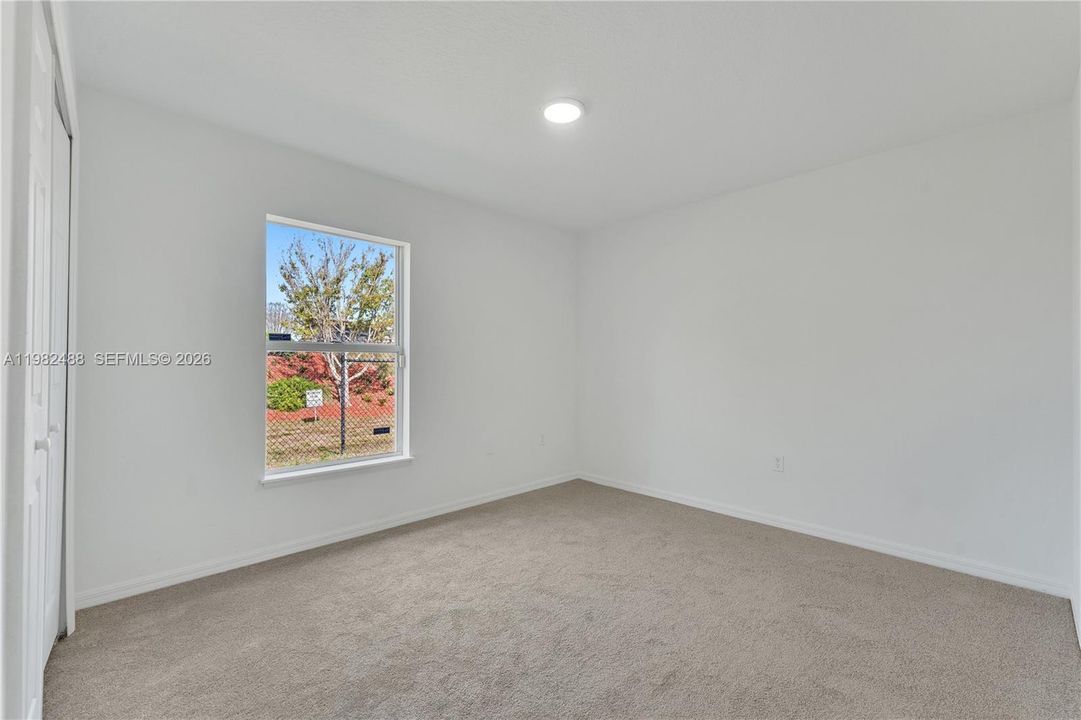 En Venta: $450,000 (4 camas, 2 baños, 2238 Pies cuadrados)