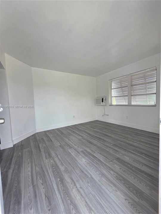 В аренду: $1,800 (1 спален, 1 ванн, 6189 Квадратных фут)