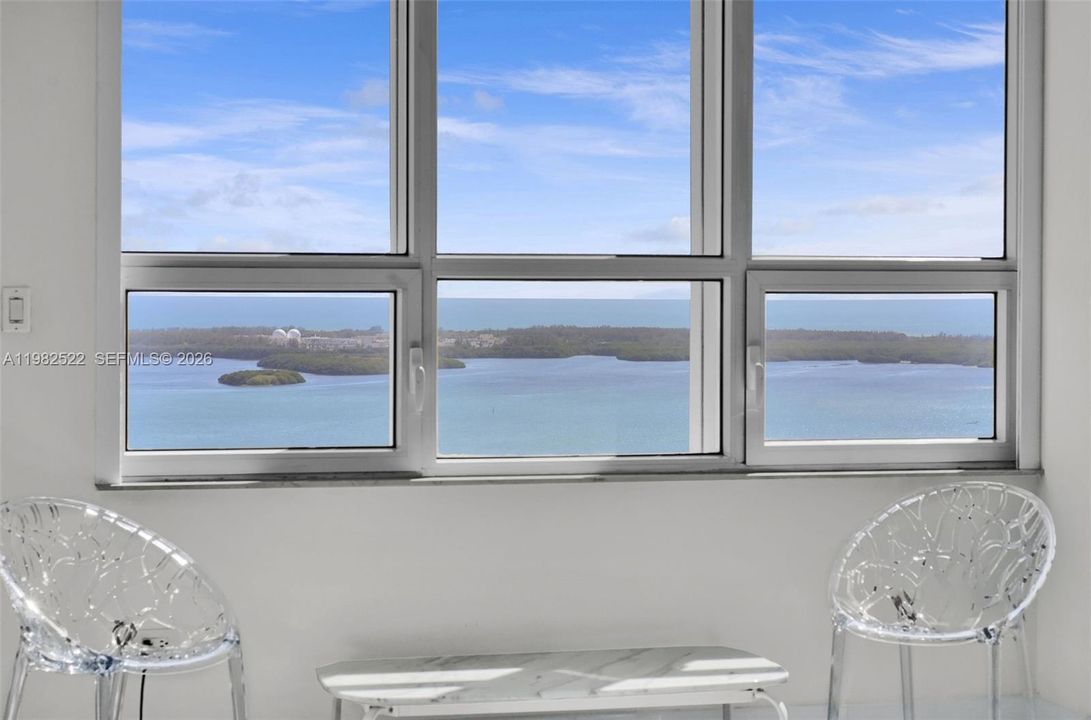 Active With Contract: $1,975,000 (2 beds, 2 baths, 1709 Square Feet)