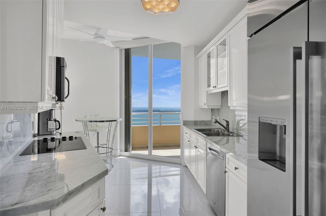 Active With Contract: $1,975,000 (2 beds, 2 baths, 1709 Square Feet)