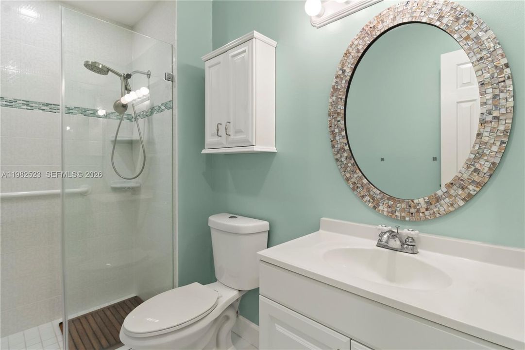 For Rent: $10,000 (3 beds, 3 baths, 1700 Square Feet)
