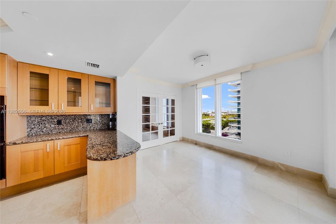 Recently Sold: $5,100,000 (3 beds, 5 baths, 3950 Square Feet)