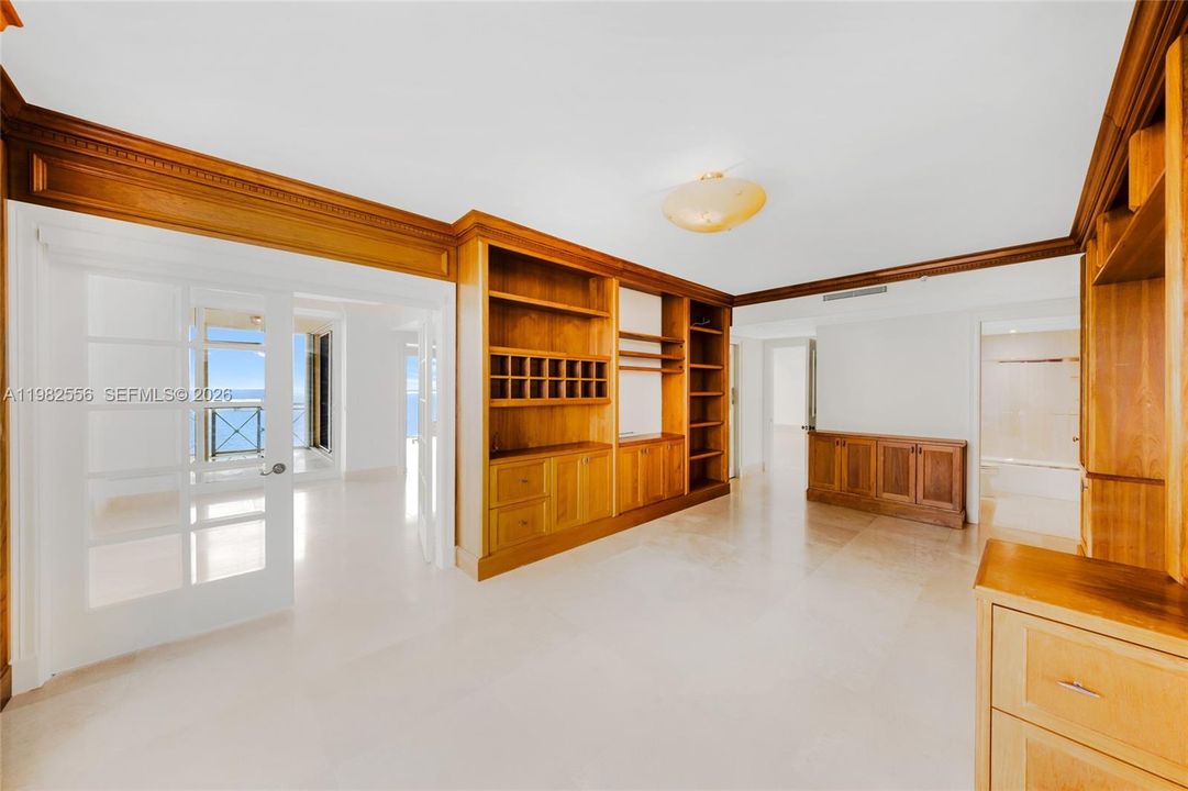 Recently Sold: $5,100,000 (3 beds, 5 baths, 3950 Square Feet)