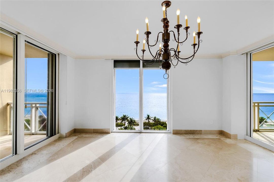 Recently Sold: $5,100,000 (3 beds, 5 baths, 3950 Square Feet)