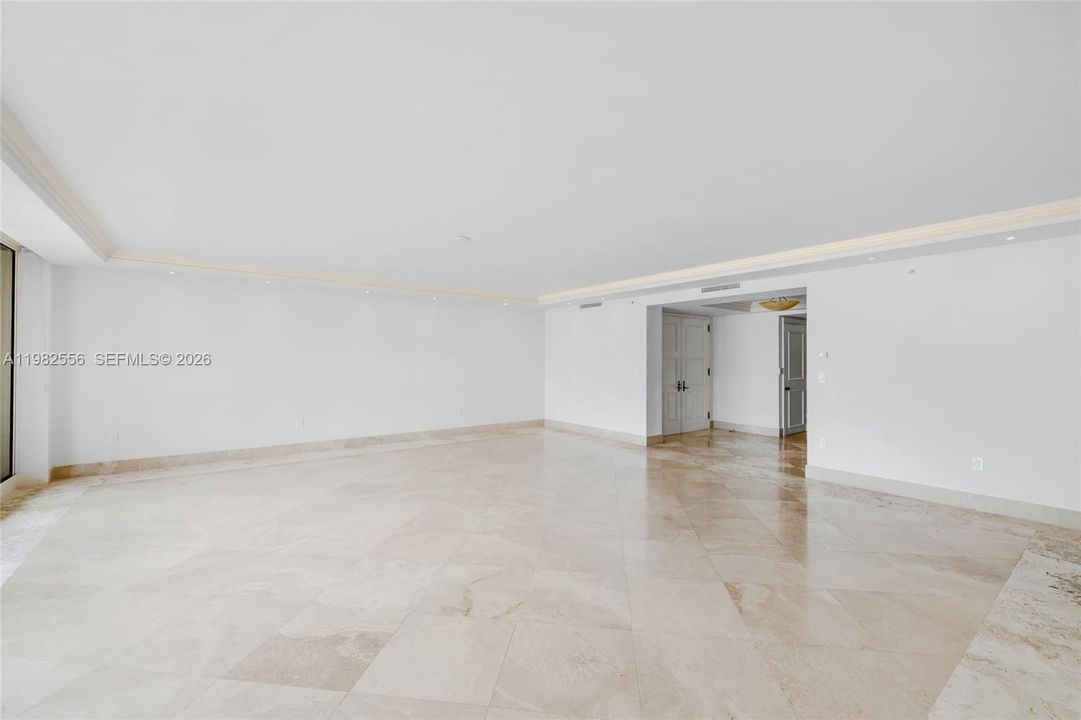 Recently Sold: $5,100,000 (3 beds, 5 baths, 3950 Square Feet)
