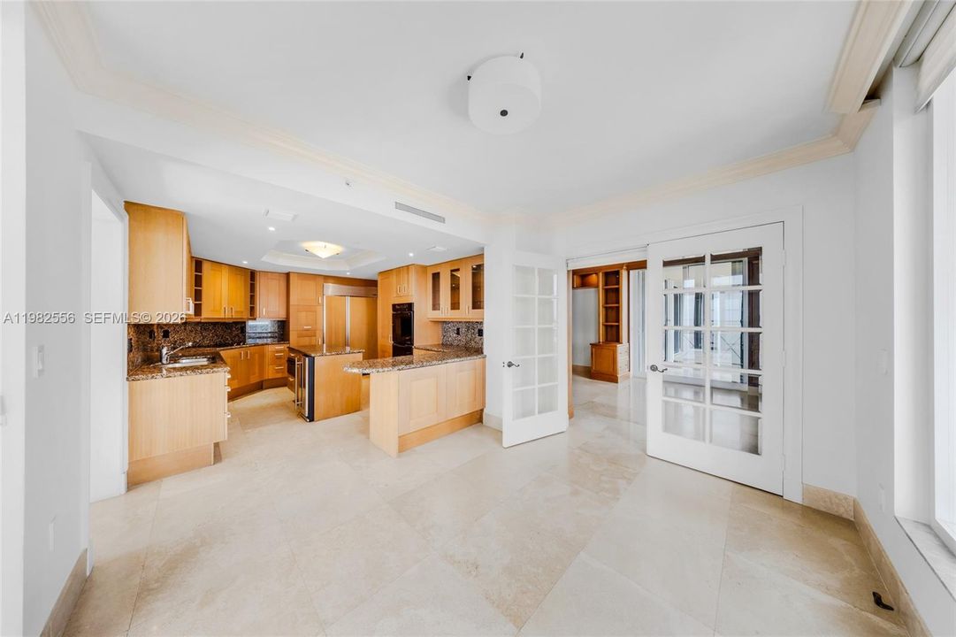 Recently Sold: $5,100,000 (3 beds, 5 baths, 3950 Square Feet)