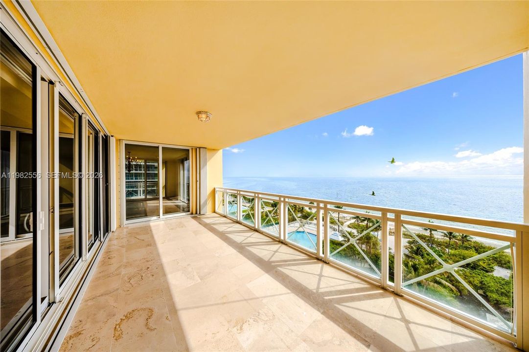 Recently Sold: $5,100,000 (3 beds, 5 baths, 3950 Square Feet)