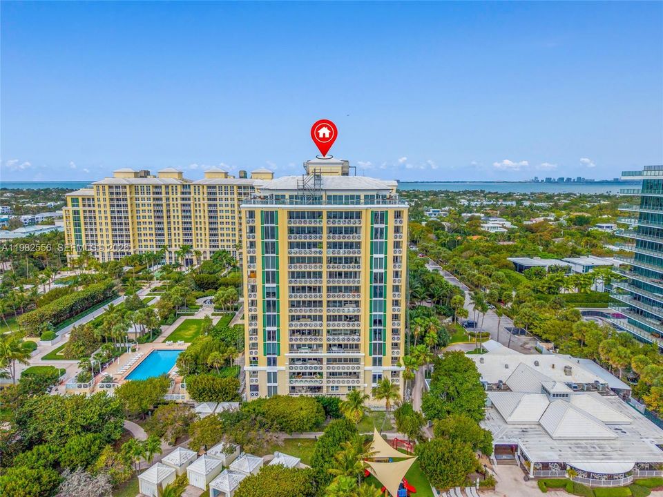 Recently Sold: $5,100,000 (3 beds, 5 baths, 3950 Square Feet)