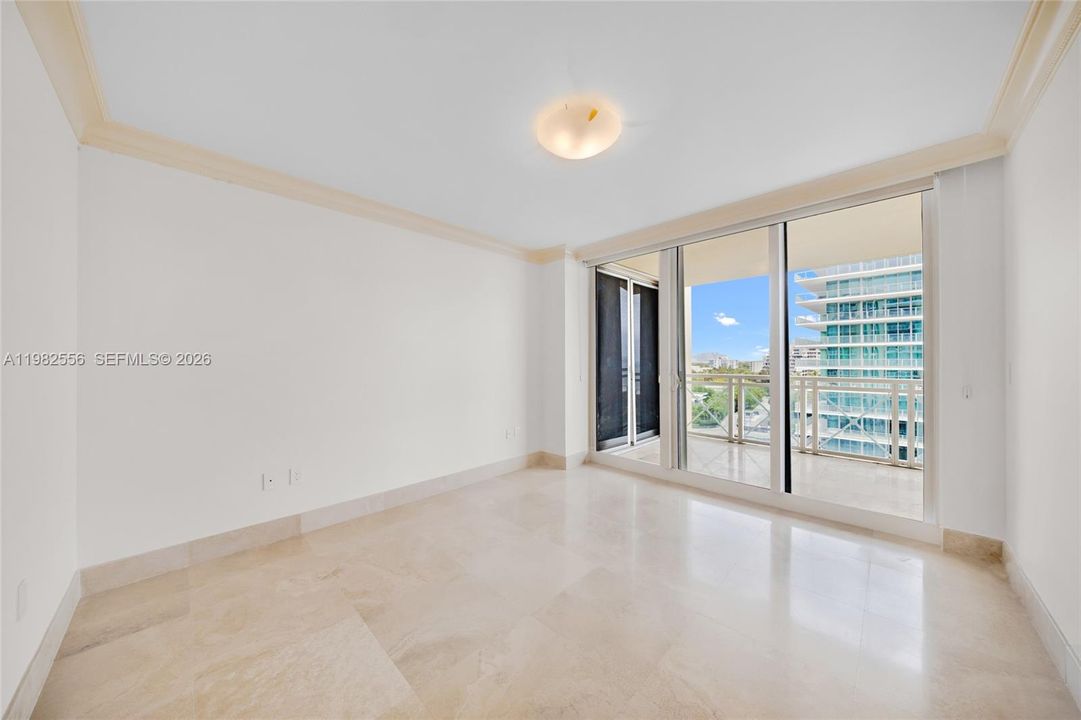Recently Sold: $5,100,000 (3 beds, 5 baths, 3950 Square Feet)