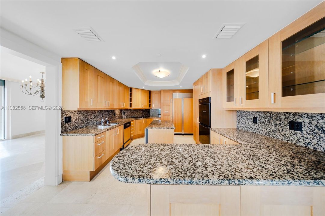 Recently Sold: $5,100,000 (3 beds, 5 baths, 3950 Square Feet)