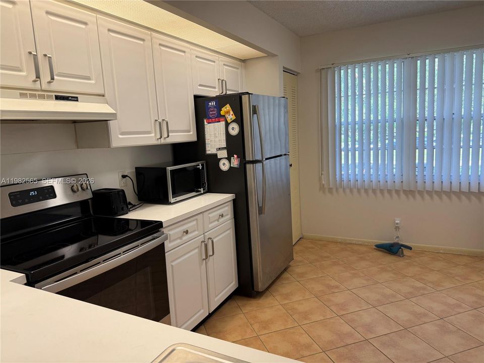 Activo con contrato: $185,000 (2 camas, 2 baños, 1192 Pies cuadrados)