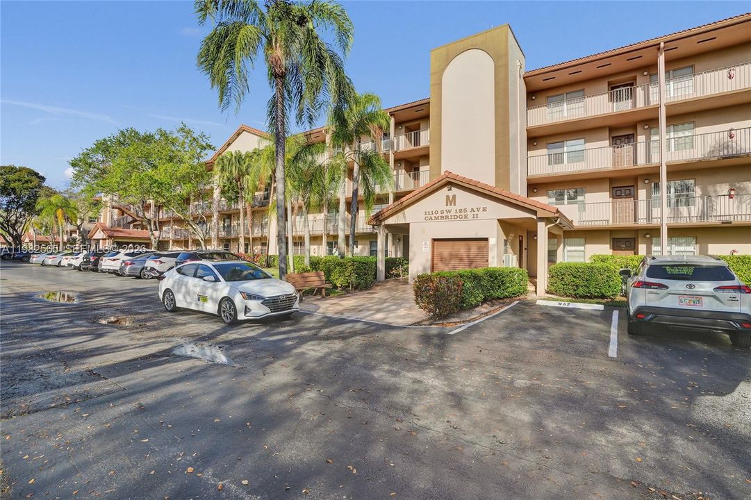 Activo con contrato: $185,000 (2 camas, 2 baños, 1192 Pies cuadrados)