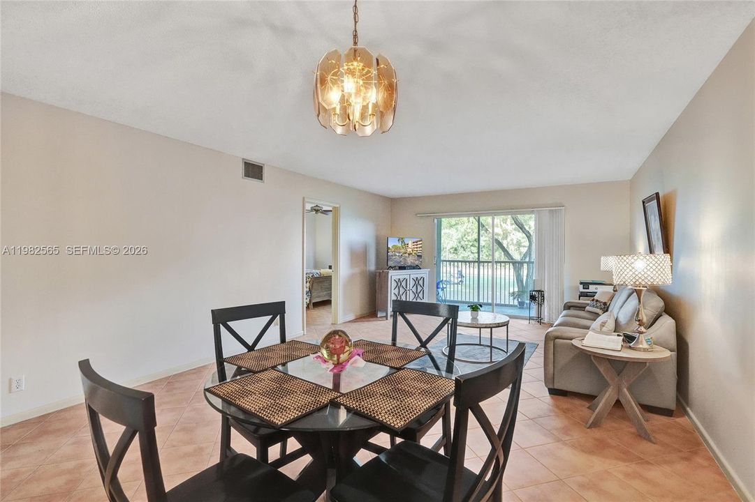 Activo con contrato: $185,000 (2 camas, 2 baños, 1192 Pies cuadrados)