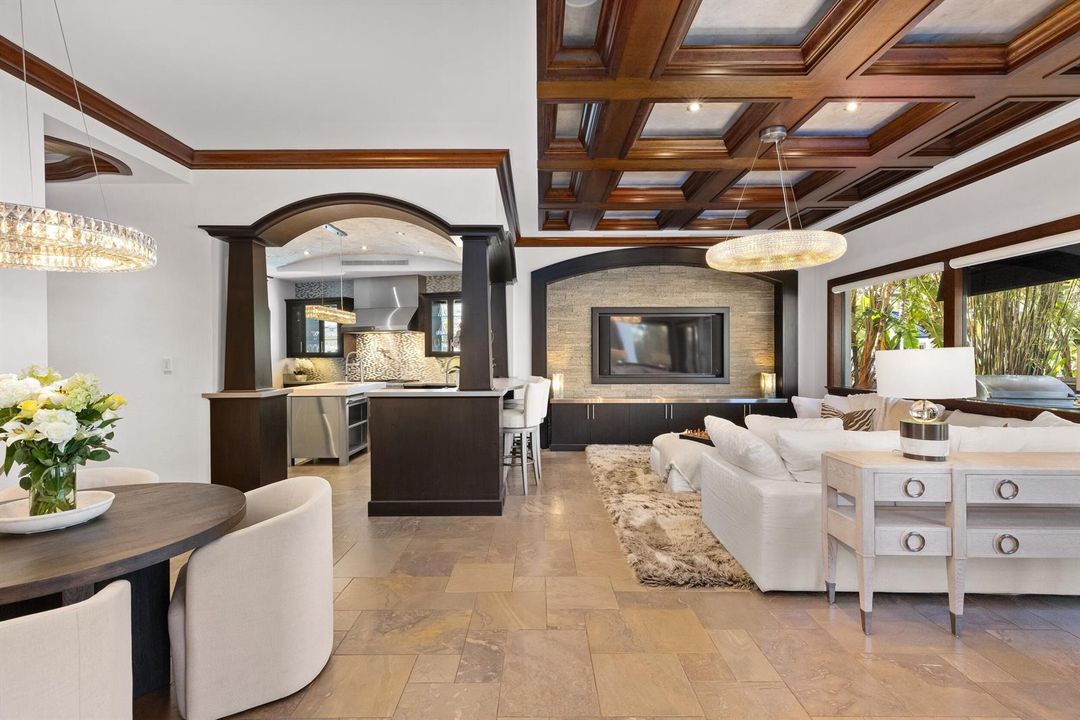 Family Room 4