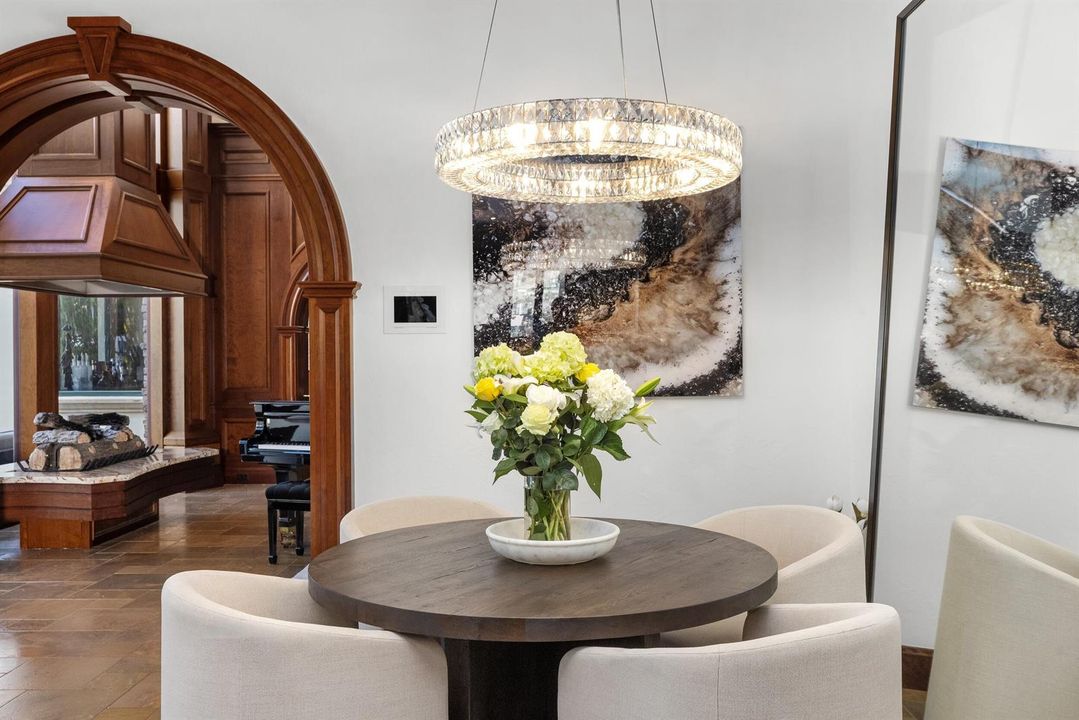 Breakfast Area 1