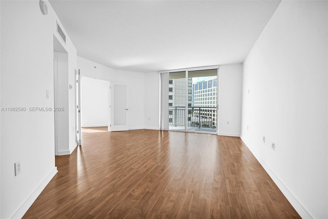 На продажу: $298,000 (1 спален, 1 ванн, 657 Квадратных фут)