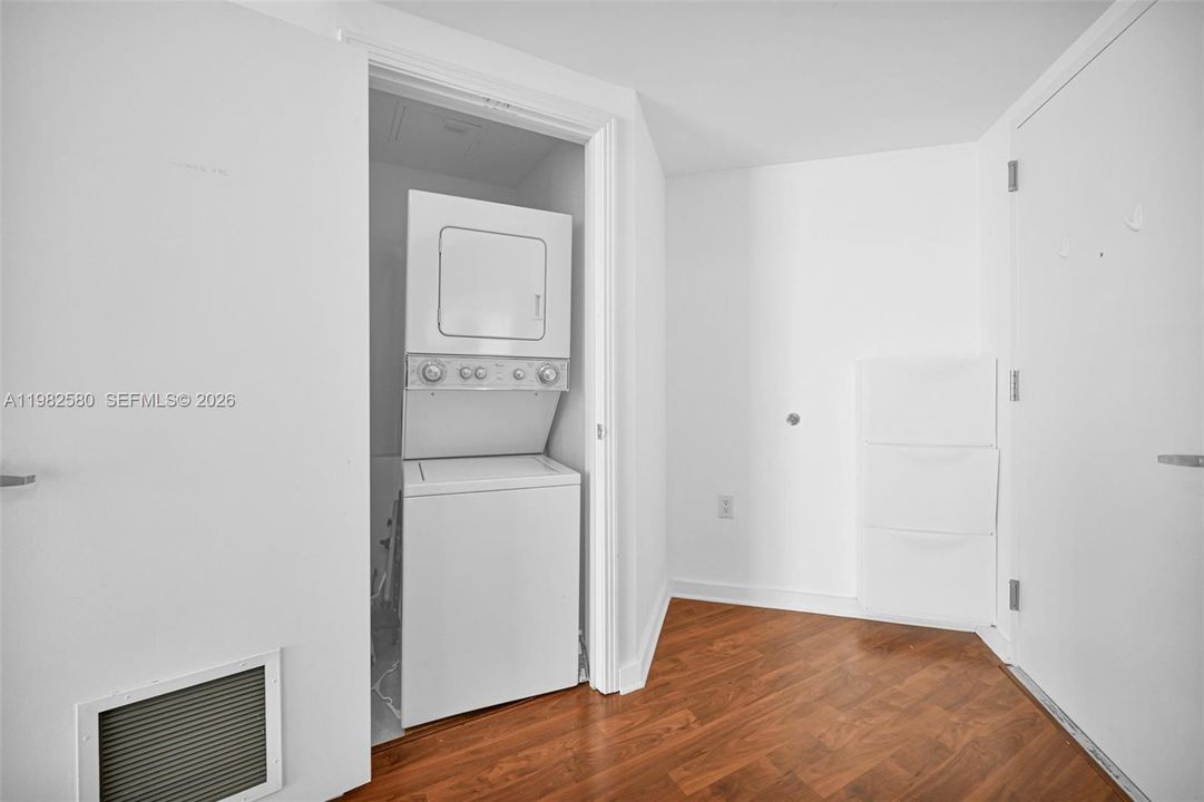 На продажу: $298,000 (1 спален, 1 ванн, 657 Квадратных фут)