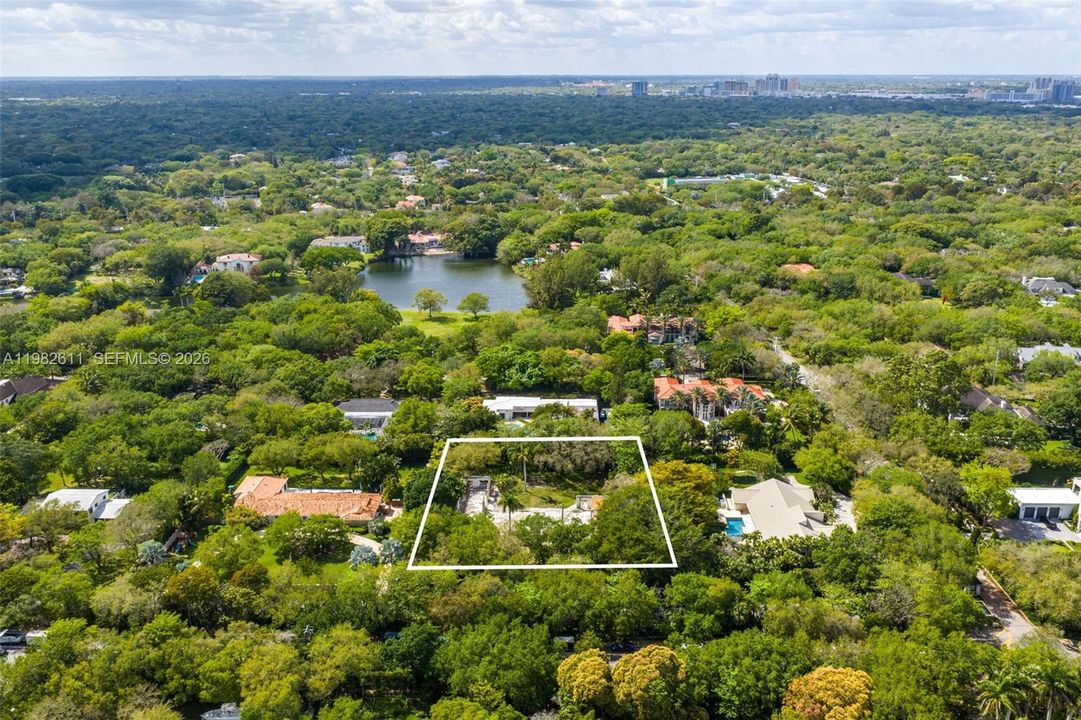 На продажу: $11,999,000 (1.00 acres)