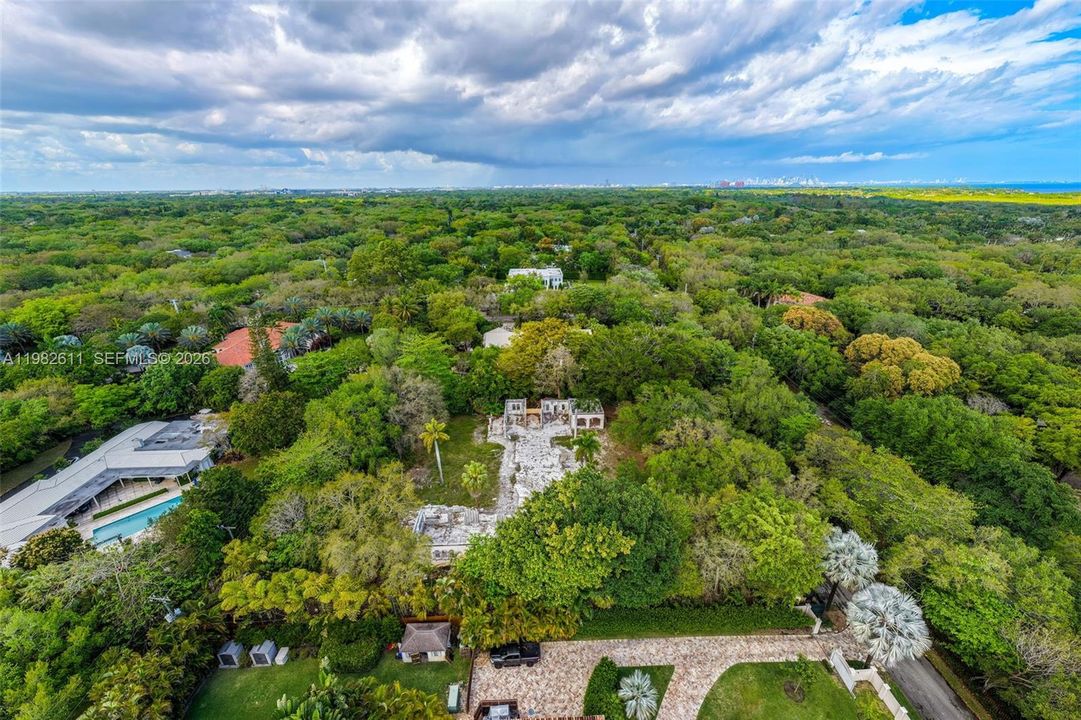 На продажу: $11,999,000 (1.00 acres)