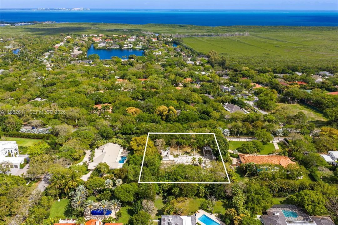 На продажу: $11,999,000 (1.00 acres)