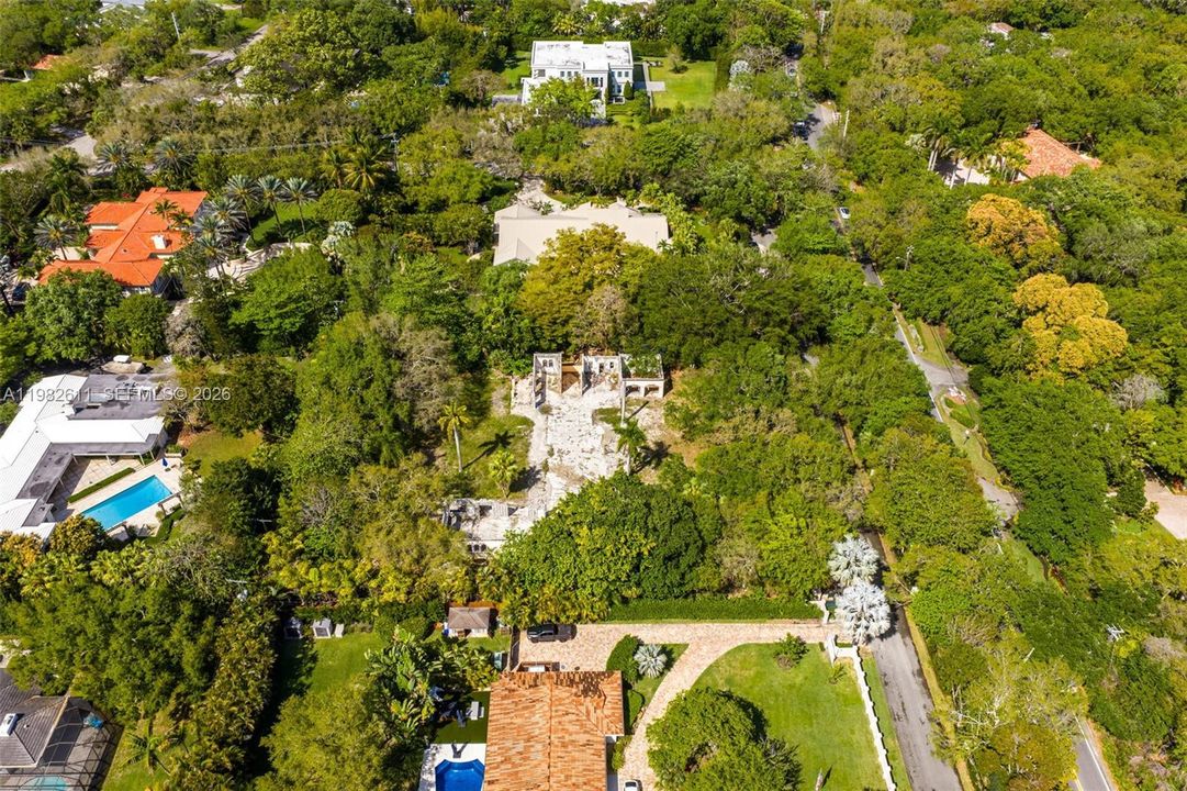 На продажу: $11,999,000 (1.00 acres)