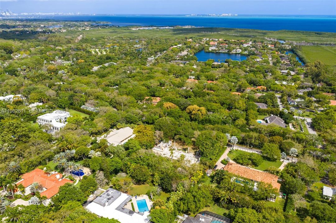 На продажу: $11,999,000 (1.00 acres)