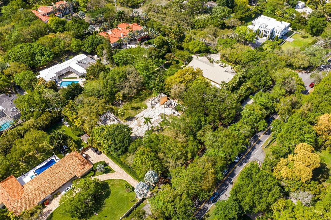 На продажу: $11,999,000 (1.00 acres)
