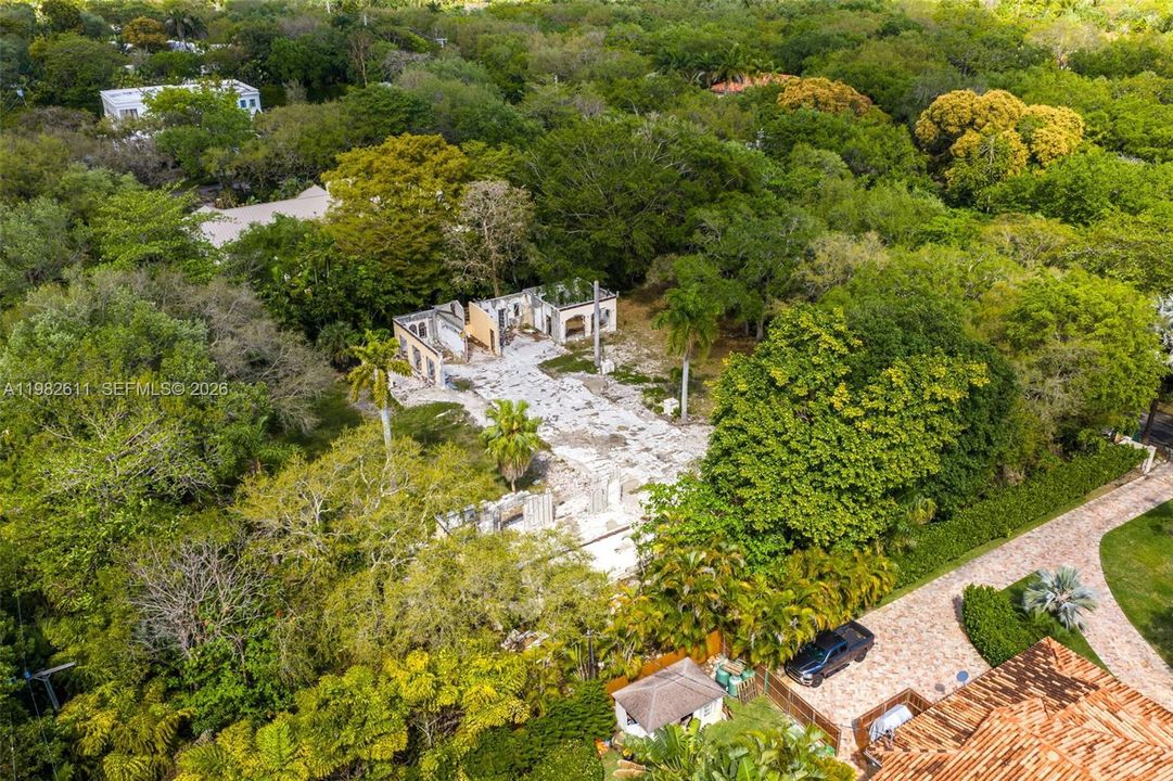 На продажу: $11,999,000 (1.00 acres)