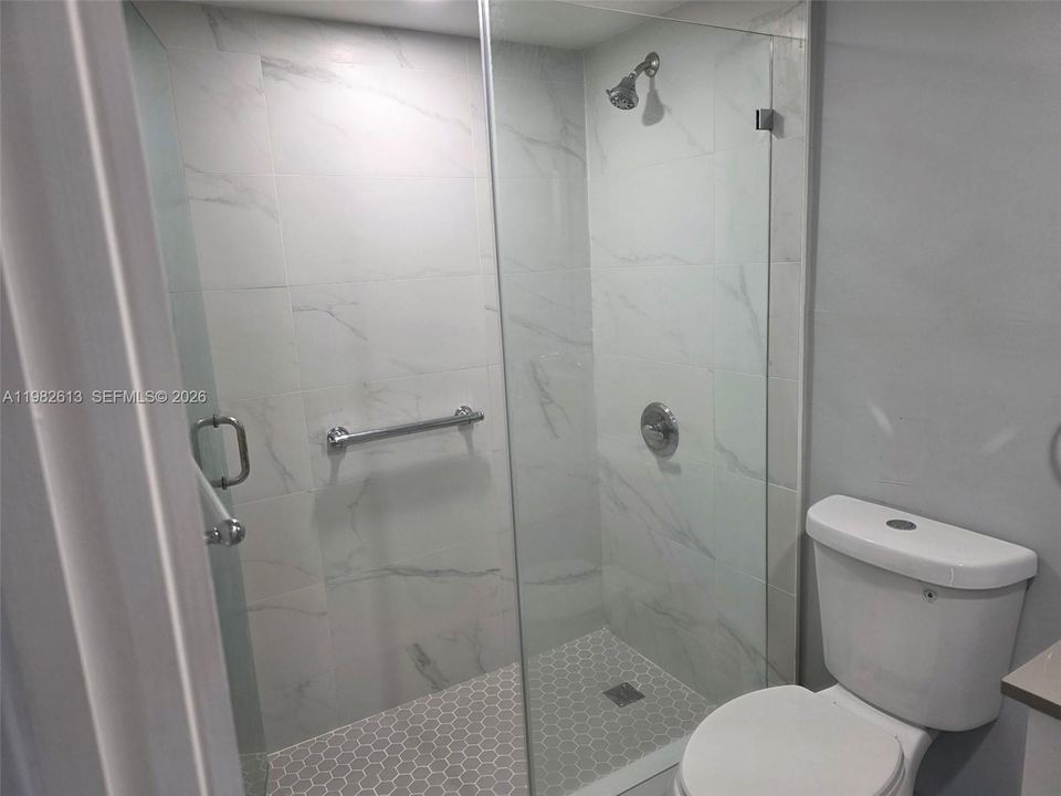 En Venta: $250,000 (2 camas, 1 baños, 661 Pies cuadrados)