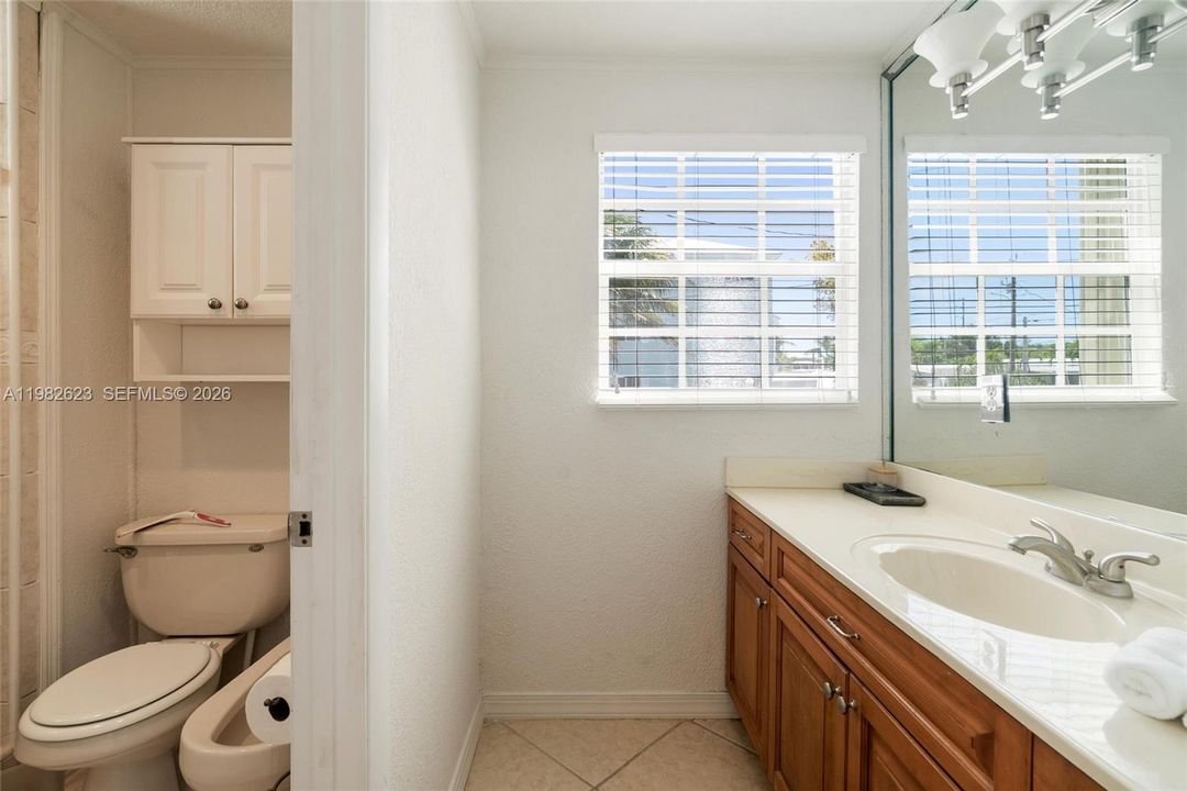 Vendido Recientemente: $899,000 (3 camas, 2 baños, 0 Pies cuadrados)