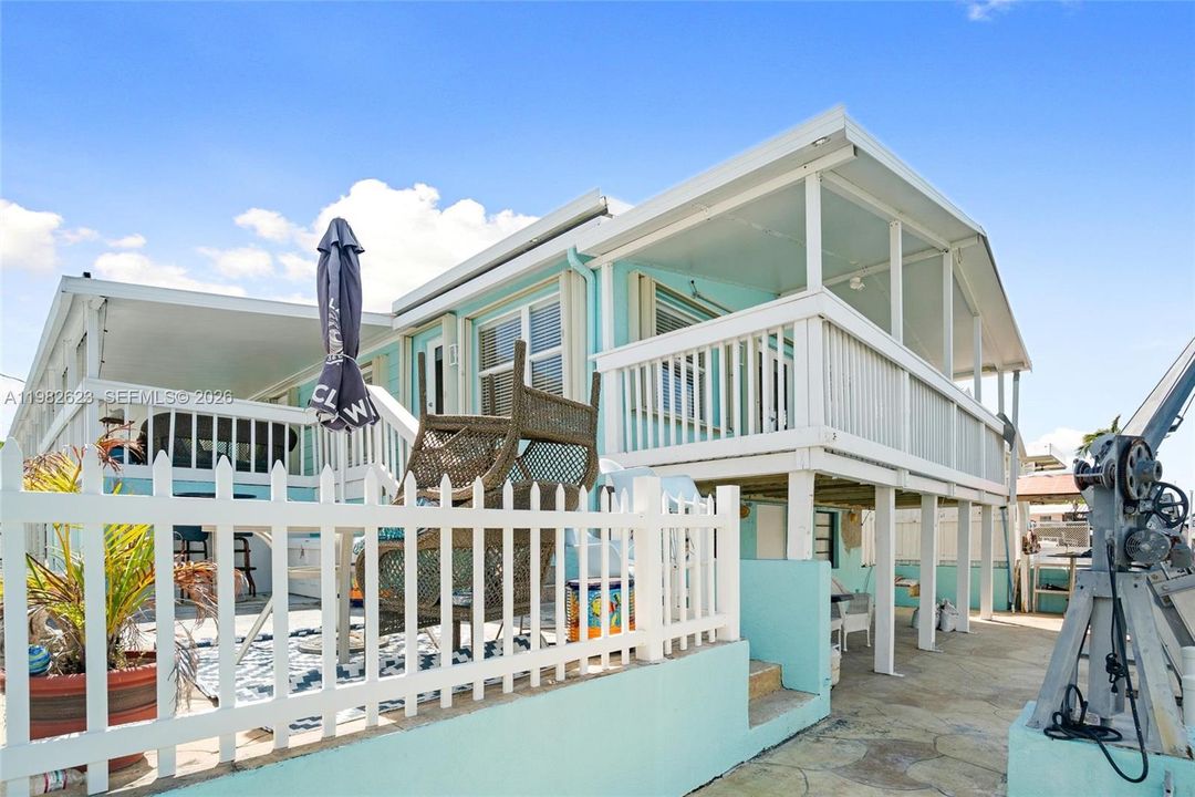 Vendido Recientemente: $899,000 (3 camas, 2 baños, 0 Pies cuadrados)